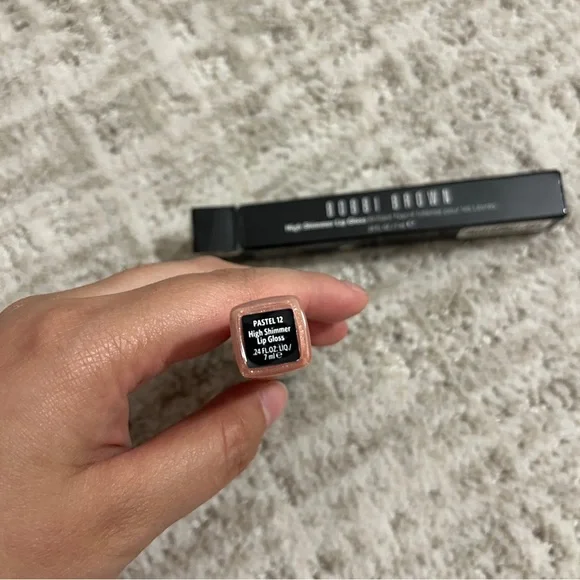 Bobbi Brown High Shimmer Lip Gloss Pastel 12 - brand NEW - Picture 4 of 4